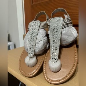 Sugar Size L 9/10 thong sandals